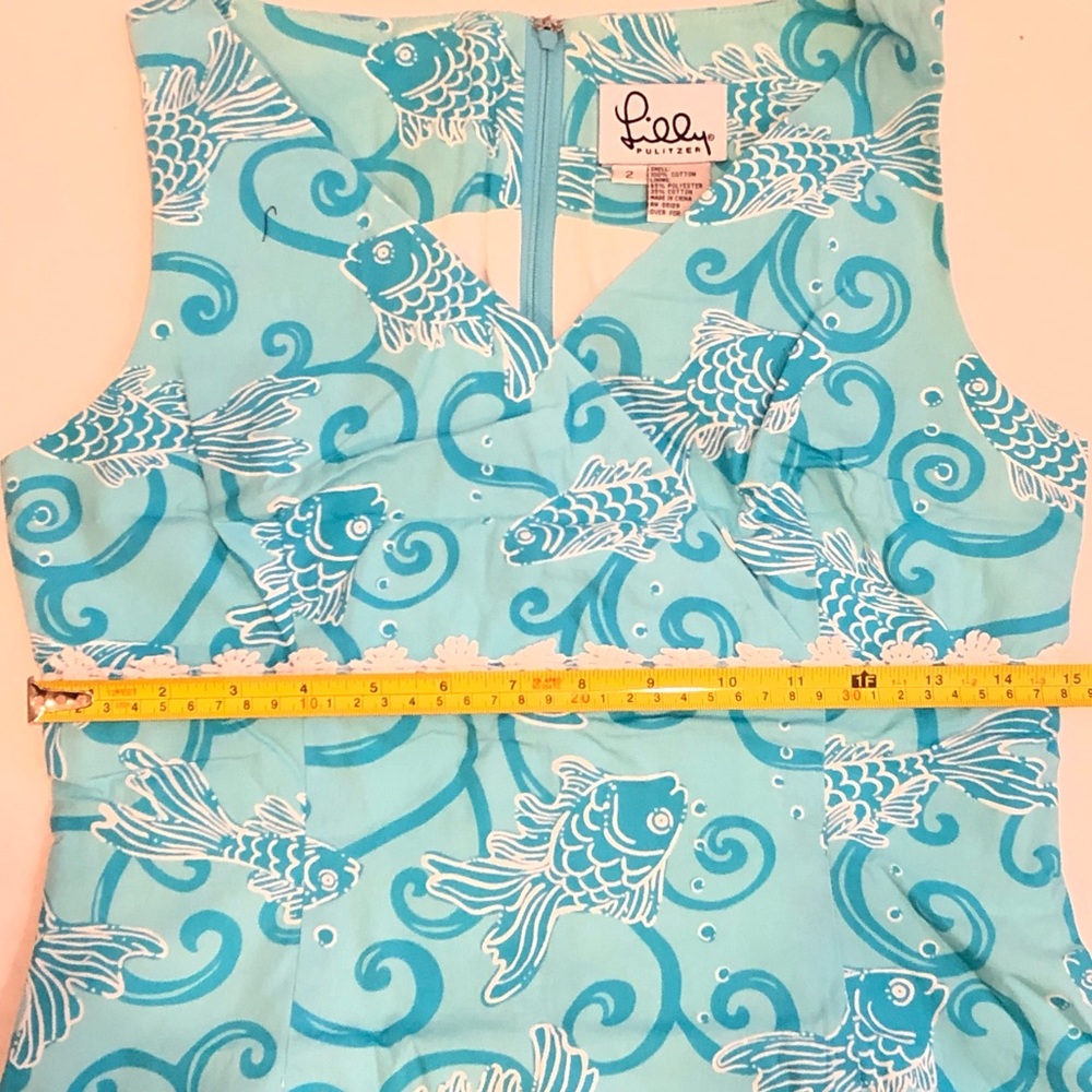 MOVÍNG SALE; ALL MUST GO!!! Lilly Pulitzer V-Neck Shift Dress - Size 2 - Picture 5 of 6